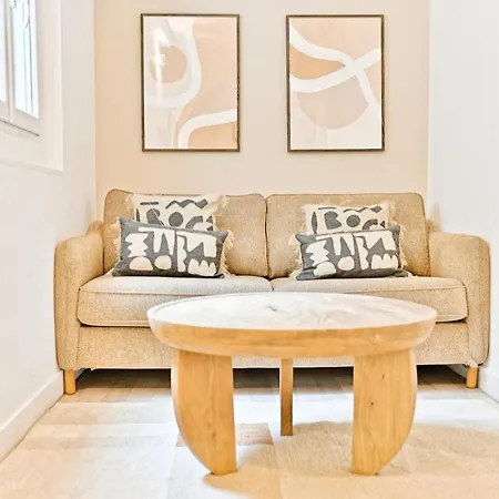 Cozy And Convenient In Asnieres-sur-seine-v * Asnières
