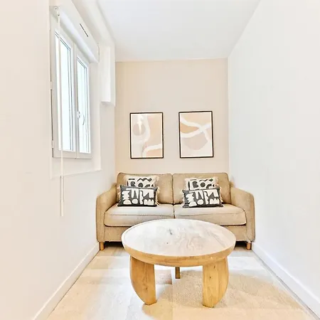 Apartament Cozy And Convenient In Asnieres-sur-seine-v *